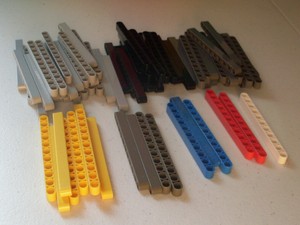 LEGO PART # 32525 TECHNIC  /  1 X 11 LIFT ARM  /  80 PC.