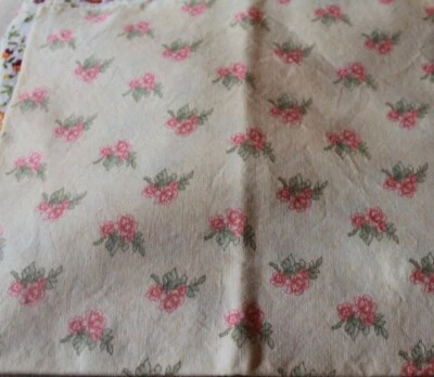 Tela floral en amarillo, naranja y púrpura cuarto de yarda tu elección Foto 1 de 4