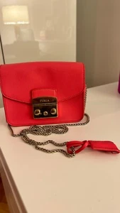 Tasche - FURLA Metropolis, crossbody bag,neon pink, Maße Breite:17 cm Höhe:14 cm - Bild 1 von 4