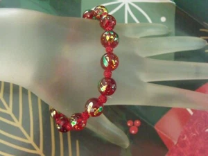 New Fancy Red Glass Holiday Christmas Beads Stretch Bracelet 7.5 inches - Picture 1 of 6