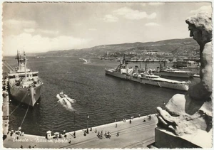 TRIESTE - NAVI IN PORTO -37206- - Picture 1 of 1