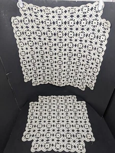 Dos tapetes blancos vintage de ganchillo cuadrados de algodón hechos a mano DIFERENTES TAMAÑOS - Imagen 1 de 17