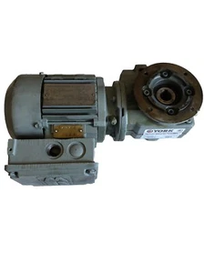 NEW SEW-EURODRIVE SAF37 DT71D4 GEAR Motor DRIVE,3PHASE,.37 KW,277/480V,RPM 17,AM - Picture 1 of 13