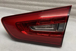 Fanale posteriore interno destro RH Kia Cadenza 2014 2015 2016 OEM 92406-3R5 - Foto 1 di 8
