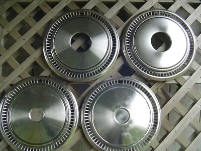 Tapacubos mopar 15 pulgadas 4+4 camioneta pickup power wagan dodge chrysler plymouth vintage Foto 1 de 4