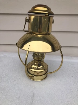 vintage DHR HOLLAND BRASS HANGING OIL LAMP IDEAL NO.20 MARINE - Image 1 of 4