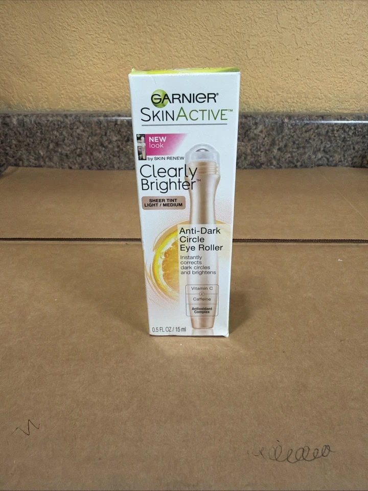 Garnier SkinActive Clearly Brighter Anti-Dark Circle Eye Roller Sheer Tint - Image 1 of 1