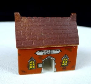 Wade Porcelain Whimsey On the Why River Whimsey Station #18 Mini Figurine 1982 - Picture 1 of 9