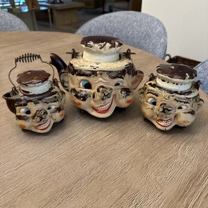 Teiera, crema e zucchero vintage chef con viso d'ape di Tilso - antropomorfa - Foto 1 di 22