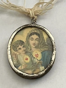 Antico Ciondolo Portafoto O Reliquia In Argento.Epoca 800 - Foto 1 di 5
