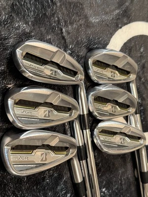 Juego de plancha para hombre diestro Bridgestone JGR con J40 3H Foto 1 de 4