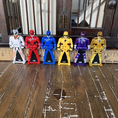 Juego de llaves Power Rangers Super Megaforce Ranger Jungle Fury equipo completo Foto 1 de 4