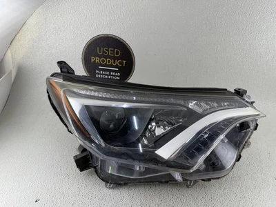 OEM | 2016 - 2018 Toyota RAV4 Halogen w/ LED Headlight (Right/Passenger) Foto 1 de 4