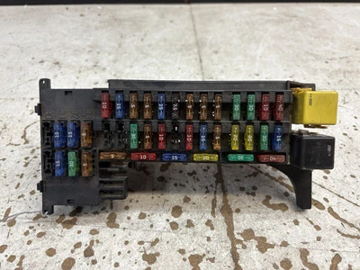 04-08 CHRYSLER CROSSFIRE ENGINE FUSE BOX 04 05 06 07 08 - Image 1 of 4