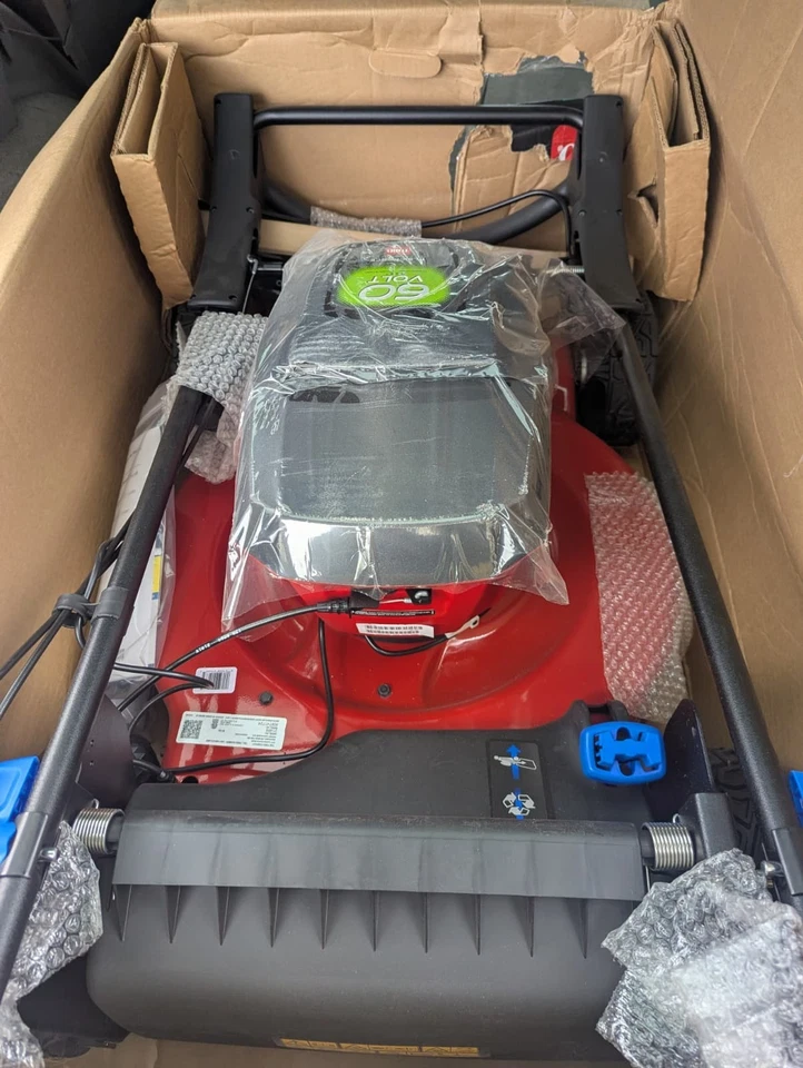 Cortacésped Toro 21466 Walk Behind 22" 60V Recycle® Personal Pace - ¡NUEVO! Foto 1 de 4