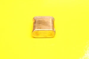CRYSTAL - QUARTZ - 3900 kHz - 3.90 MHz - CR-18/U case - GRC-9 - Zdjęcie 1 z 2