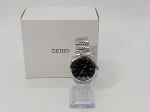 Seiko 6R15-00A0 Automatic Watch Used Small Scratches Classic Style - Picture 1 of 9