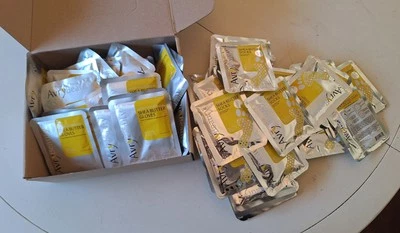 Lote de 80+ Guantes y Calcetines AvryBeauty Hidratantes Sin Agua Manicura Manteca de Karité Foto 1 de 4