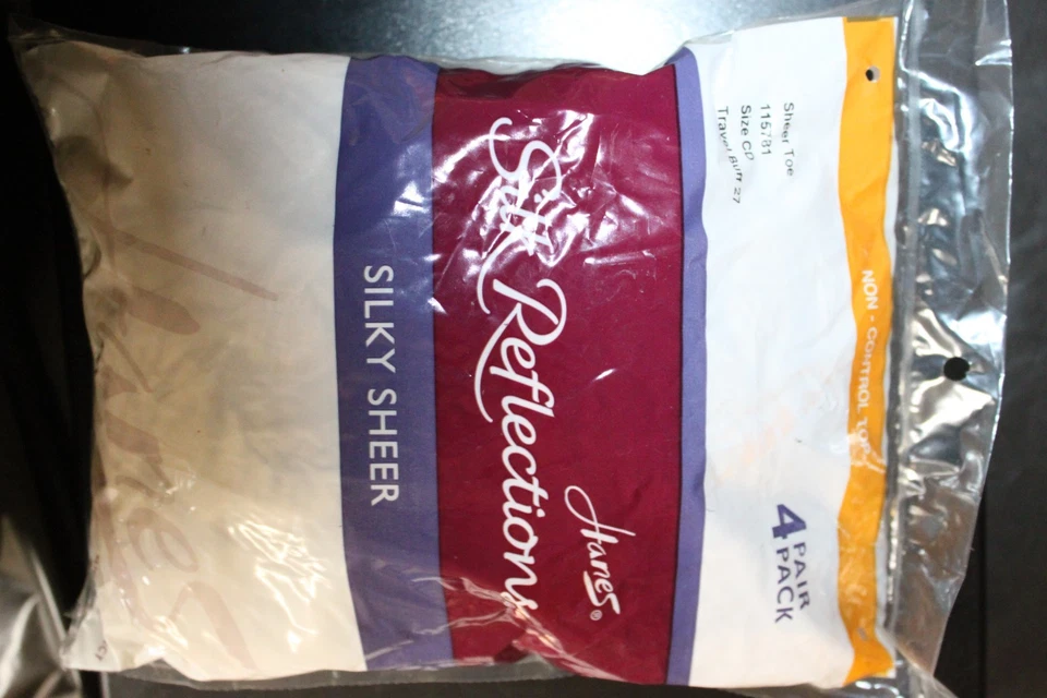 Hanes Silk Reflections Silky Sheer Non-Control Top Sheer Toe 4 PACK CD 115781