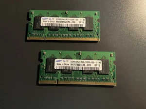 SAMSUNG 2x 512MB (1GB Total) 2Rx16 PC2-5300S-555-12-A3 M470T6554EZ3 DDR2 SODIMM - Picture 1 of 3