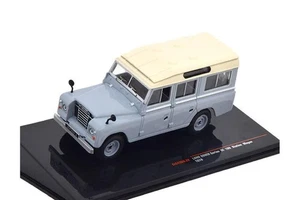 1/43 1958 Land Rover Defender Series II - IXO | Model Car - Picture 1 of 3