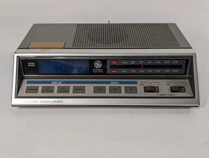 Vintage GE Model 7-4663Q Alarm Clock Radio Retro Tested - Imagen 1 de 14