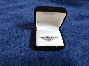 Kay Jewelers Sterling Silver Diamon Heart Ring Size: 6 - Picture 1 of 1