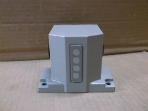 Sensor interruptor de límite de proximidad CNC de cuatro posiciones E2M-BP2P4 Omron 4 E2MBP2P4 - Imagen 1 de 4