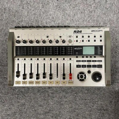 ZOOM R24 Multi-track Recorder 8-track - Image 1 of 4