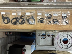 Kenwood Single Pin Earpieces SL1W-K5, SL-SWVL Lot of (4) - Picture 1 of 3