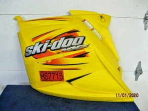 Panel de cubierta lateral izquierdo de plástico SKI DOO MXZ REV Gen1 amarillo 03'-08' - Imagen 1 de 8