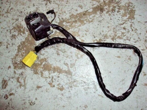 Interruptor de señal de giro 750 1997 97 98 99 Suzuki GSXR GSX-R 750 FABRICANTE DE EQUIPOS ORIGINALES GG - Imagen 1 de 2