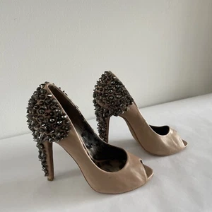 Sam Edelman Studed Spike Peep Toe Beige Heels Size 8.5.  06220328 - Picture 1 of 10