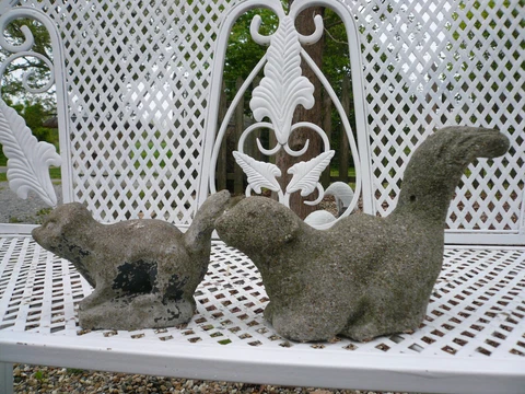 2 UNIQUE OLD WEATHERED SKUNKS POLECATS VINTAGE CEMENT/CONCRETE GARDEN STATUES Cover