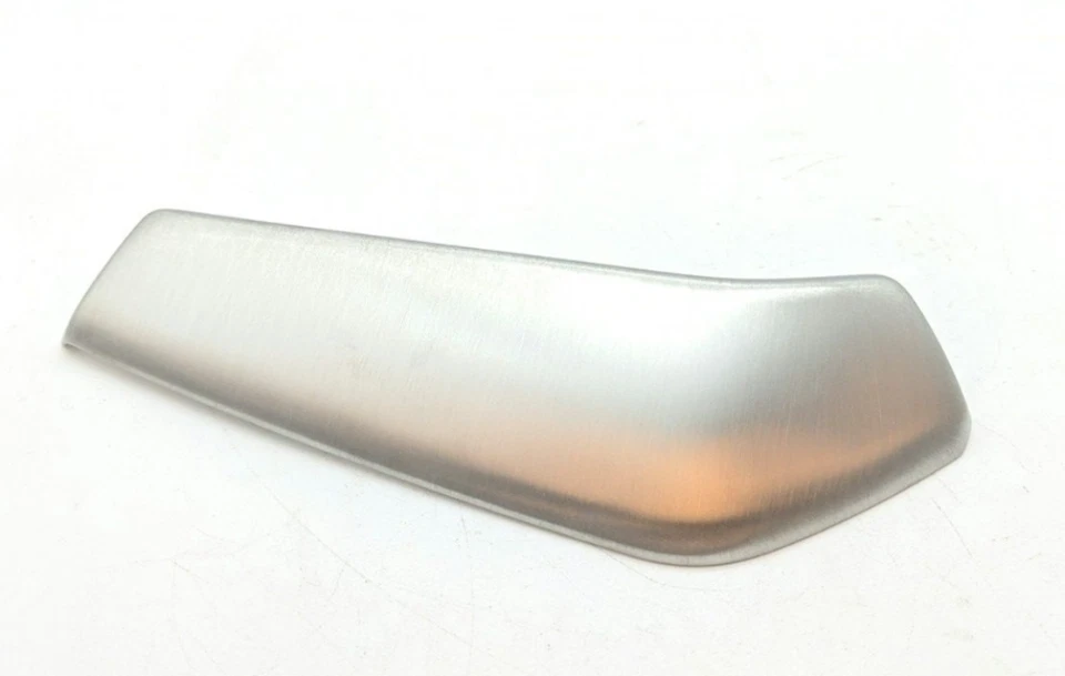 Cubierta del radiador derecho Ducati OEM 2014-2020 Monster 1200 48016211B Foto 1 de 4