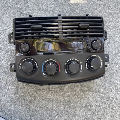 2006-2010 Toyota Sienna Temperature Climate Control Heat A/C OEM 84010-08130 - Image 1 of 4