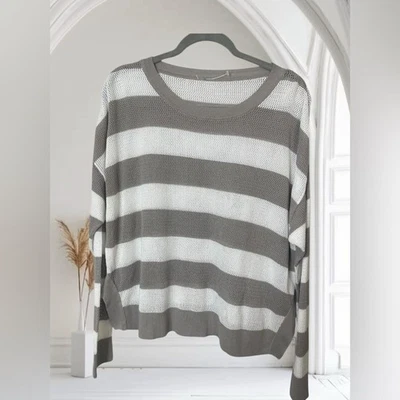 Suéter Planet By Lauren G Nuevo sin Etiquetas Gris Blanco Rayas Tejido Abierto Gran Tamaño OSFA Foto 1 de 4