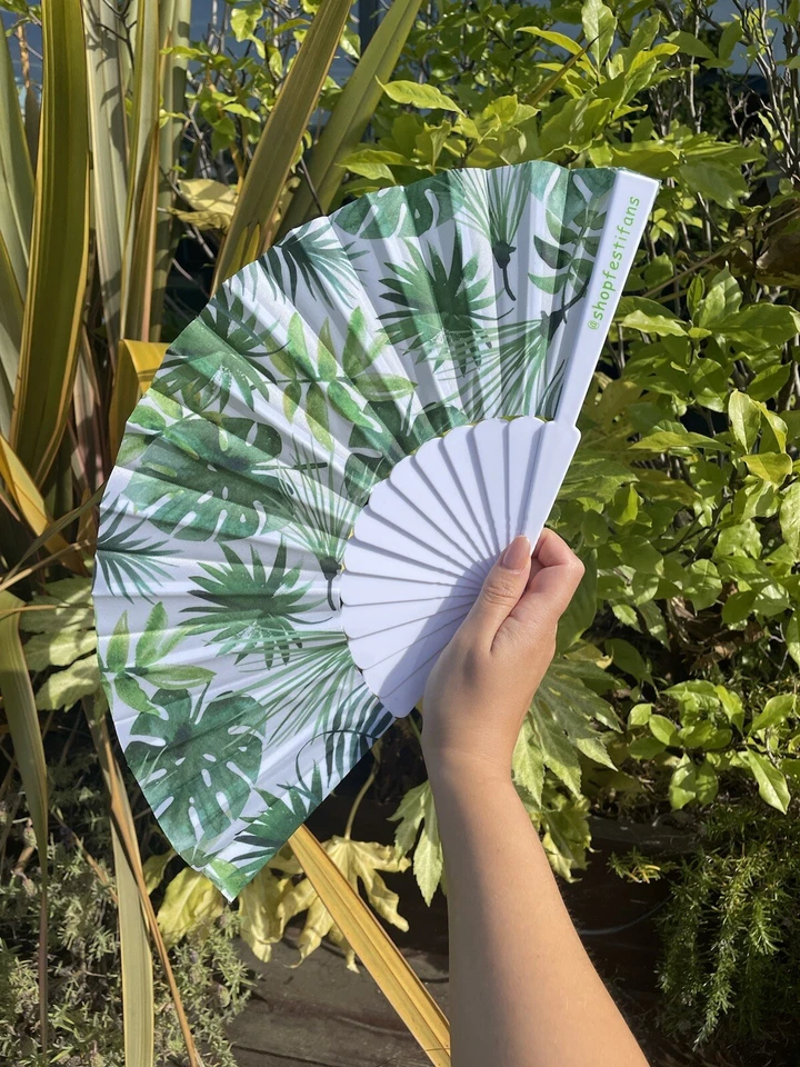 Ventilador plegable a mano con estampado de hoja tropical selva fiesta festival bailarina portátil NUEVO Foto 1 de 1