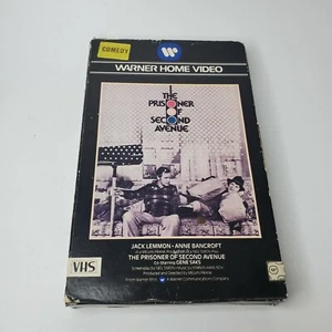 The Prisoner of Second Avenue (1975) VHS Big Box Jack Lemmon Anne Bancroft Large - Picture 1 of 9