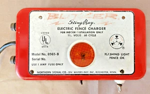Blitzer Electric Fence for INDOOR 8565B STING RAY 110V 60cycle Older 14-18 ga - Picture 1 of 8