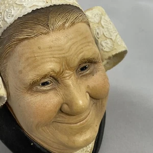 Vintage Bossons Chalkware Bretonne Lady - England - Picture 1 of 6