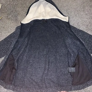 JACK WOLFSKIN Black Jumper Womens Full Zip Hoodie Pockets Size UK 8 - 10 - Picture 1 of 13