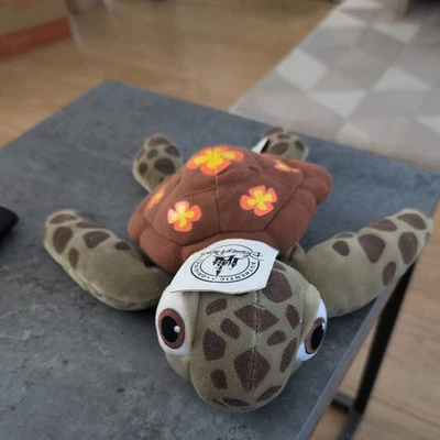 Disneyland Disney World Parks Finding Nemo Squirt Sea Turtle Plush Toy 9in - Image 1 of 4