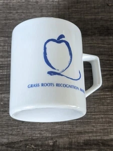 CORELLE CORNING BLUE LOGO Q APPLE GRASS ROOTS RECOGNITION AWARD CUP FREE US SHIP - Picture 1 of 4