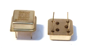 Crystal Clock Oscillator 66.6MHz Saronix 94-02 - Picture 1 of 1