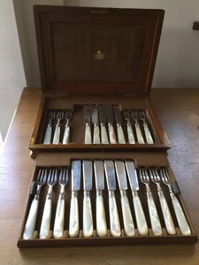 ANTIKES MASSIVSILBER SEHR SELTENES FISCHSET MIT M O P GRIFFEN LONDON 1845, SEHR OHR - Bild 1 von 12