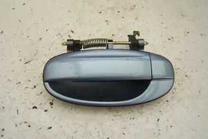 Chevrolet Kalos rear passenger side back door exterior handle (2005-2008) - Picture 1 of 3