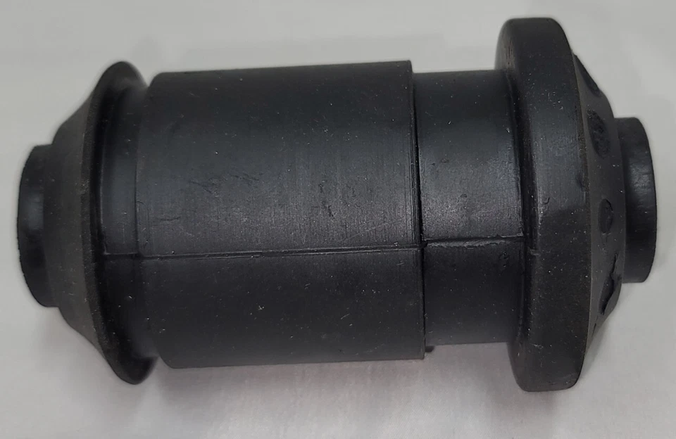 适用于 99-06 凯迪拉克凯雷德雪佛兰 GMC Sierra 控制臂衬套 565-1223 — 第 1/4 张图片