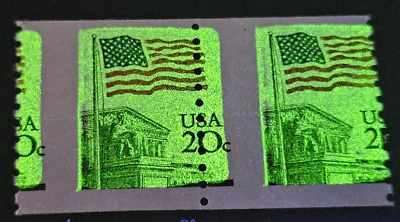 MISPERFORATED Scott #1895, 20c Flag over Supreme Court, Wide Block Tagging MNH, - Image 1 of 2