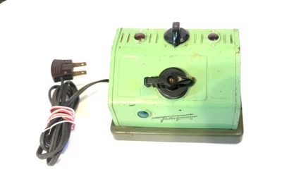 Fuente de alimentación tren transformador Fleischmann TR 50 110V usada en estado de funcionamiento Foto 1 de 4